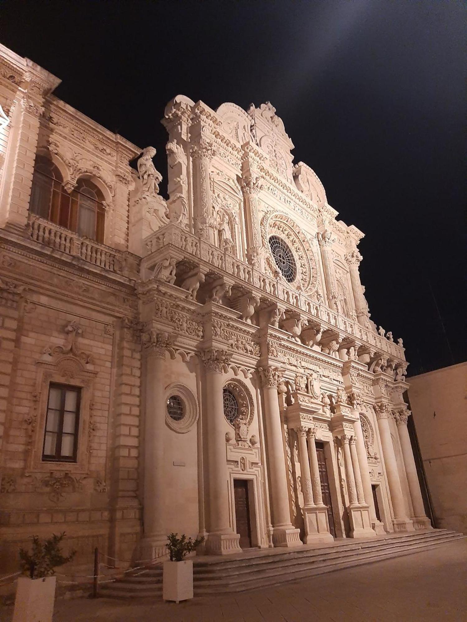 La Dimora Del Pumo Appartement Lecce Buitenkant foto